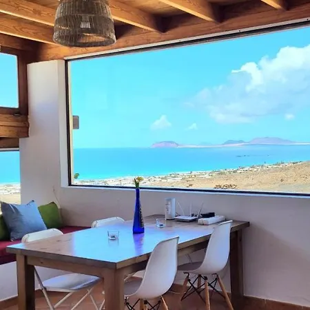 Dama De Famara 빌라 *