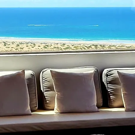 Dama De Famara * Teguise (Lanzarote)